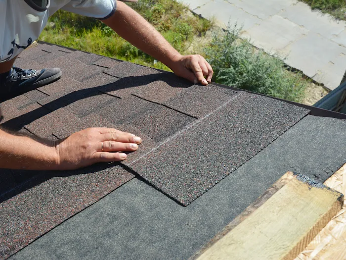 Segelman Shaw Roofing, Siding & Gutters Picture 1