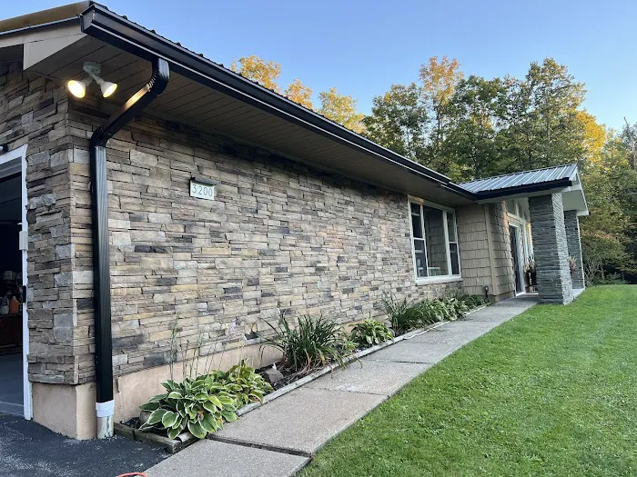 V.A.N Seamless Gutters LLC Picture 9