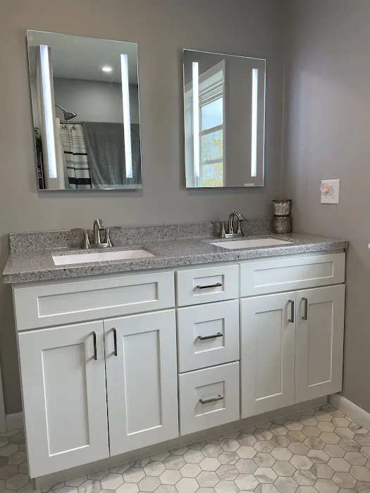 Home Outlet Picture 10