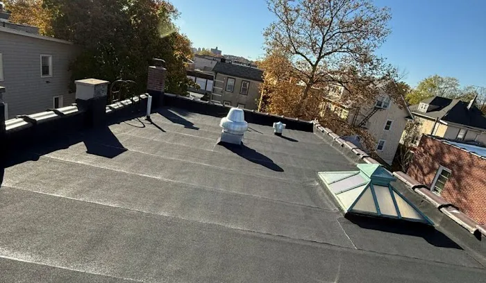 AMERICAN ROOFING & GUTTER INC Contractors Picture 1
