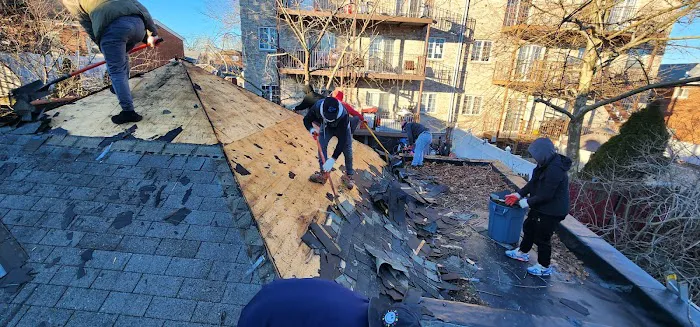 AMERICAN ROOFING & GUTTER INC Contractors Picture 8