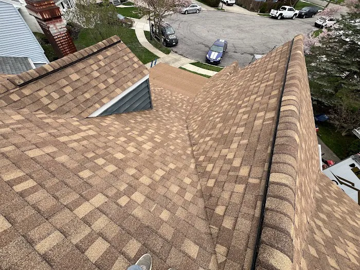 Gold Roofing and Construction Picture 9