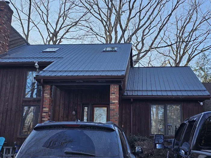 MK Roofing & Construction Picture 8