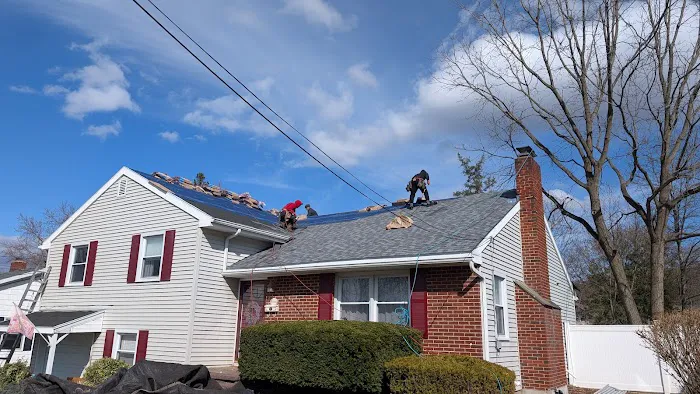 Edify Contracting LLC Roofing and Siding Picture 6