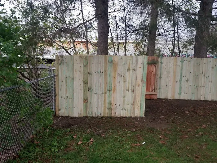 Planet Property Construction Picture 4