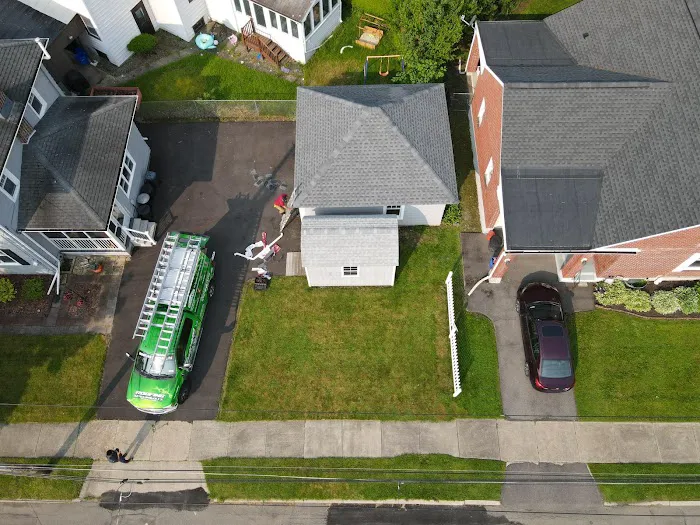 Guaillas Roofing INC Picture 7