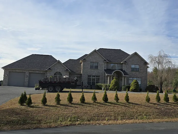 Hometown Exteriors - Roofing and Gutters Picture 2