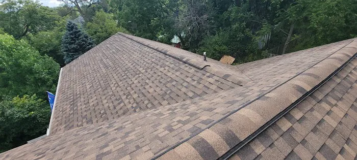 Hometown Exteriors - Roofing and Gutters Picture 4