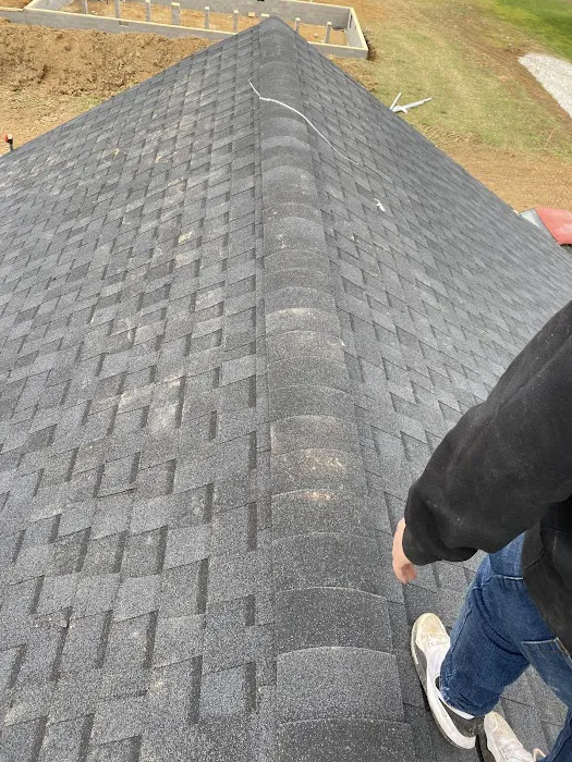 J an I roofing Picture 10
