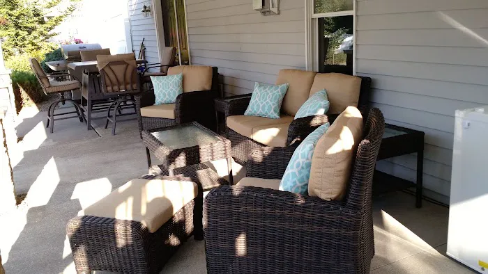 MacDonough Enterprises & The Deck Doctor Picture 3