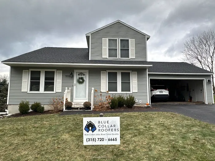 Blue Collar Roofers Picture 1