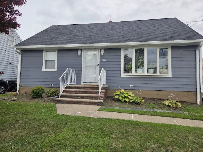 Prestige Works Roofing & Siding Picture 6