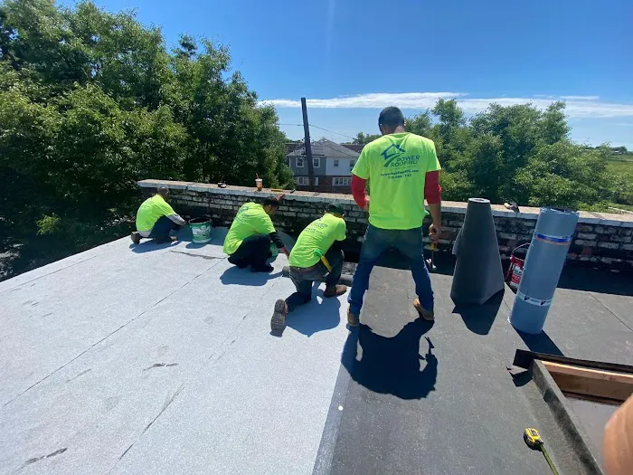 Bronx Roofer & Siding Picture 2