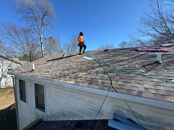 Simonsays roofing Picture 1