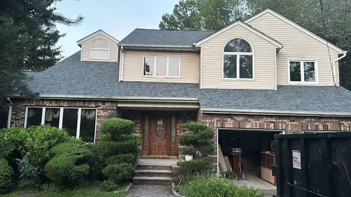 Brush House Roofing and Siding Picture 2