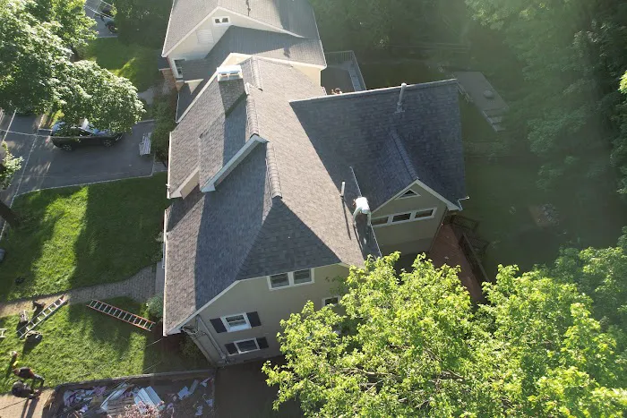 Brush House Roofing and Siding Picture 3