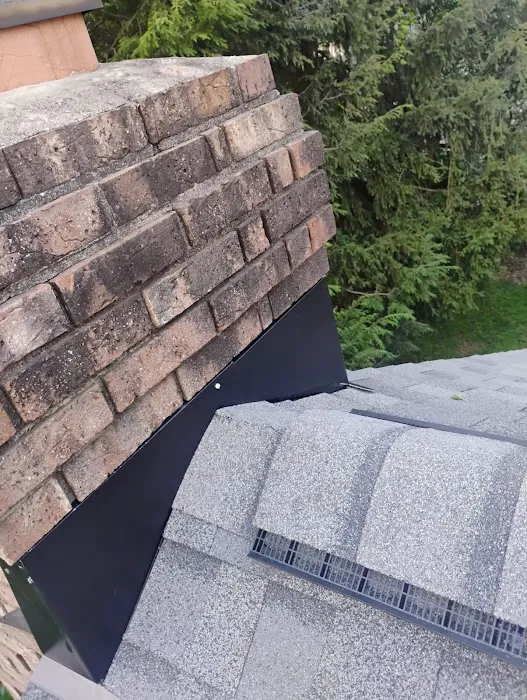 Brush House Roofing and Siding Picture 10