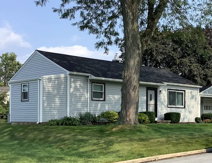 Hillcrest Roofing & Siding Picture 7