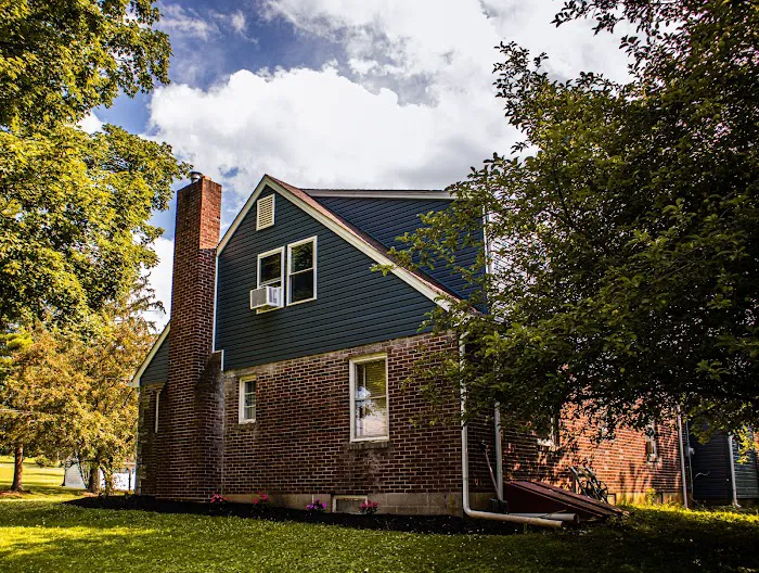 American Siding & Roofing LLC Picture 1