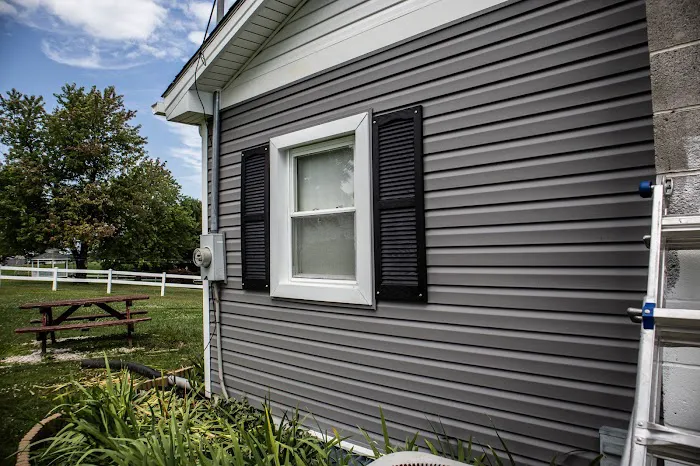 American Siding & Roofing LLC Picture 3