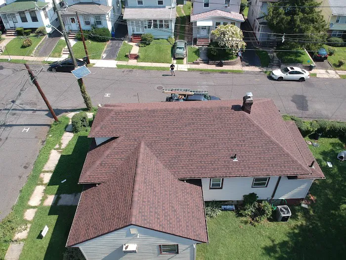MNT Roofing & Siding Picture 3
