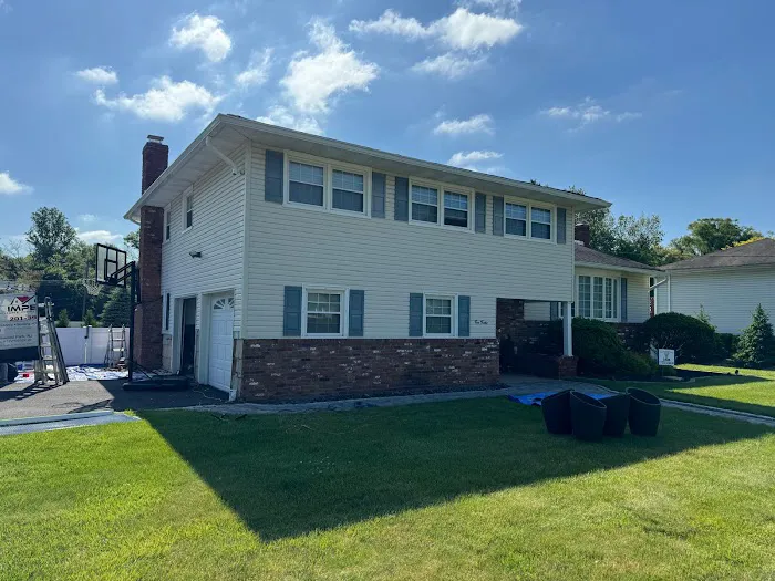IMPERIAL ROOFING LLC Picture 4