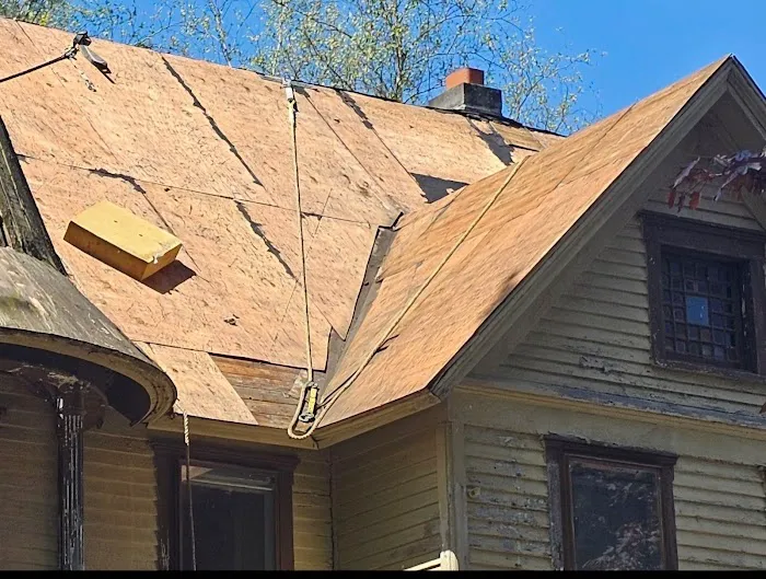 Lakeside Roofing & Contracting Picture 6