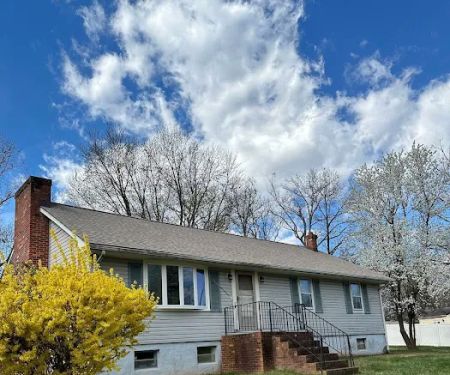 McGlothlin Roofing LLC