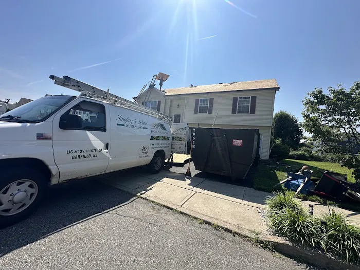 EM Pro Roofing and Siding Picture 4