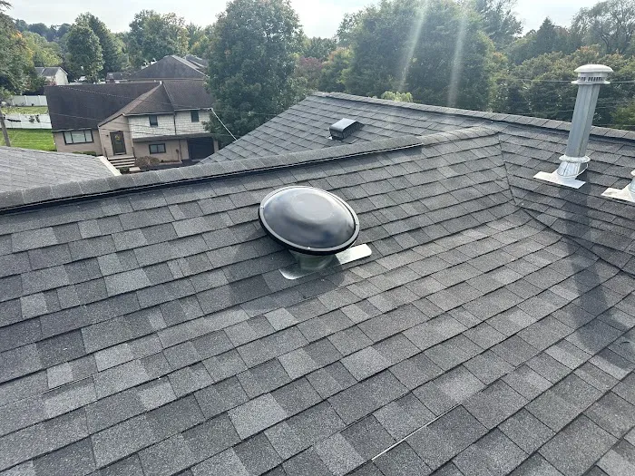 EM Pro Roofing and Siding Picture 6