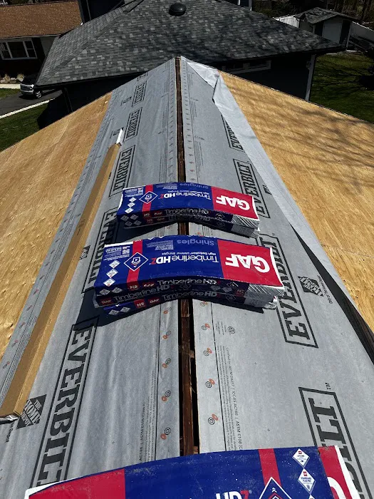 APC Roofing, Siding and Gutters Picture 5