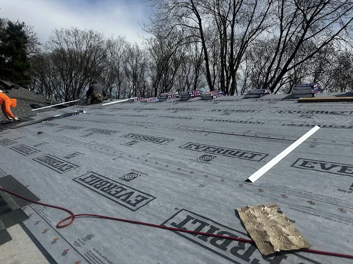 APC Roofing, Siding and Gutters Picture 8