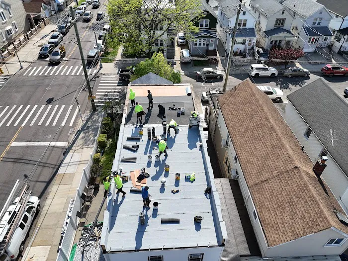 Power Roofing & Siding Manhattan Picture 10