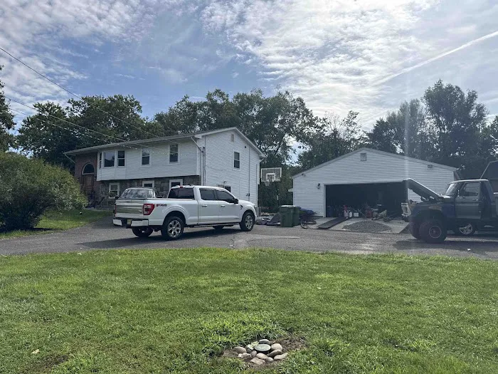 Warren Thompson & Son Roofing & Siding Picture 7
