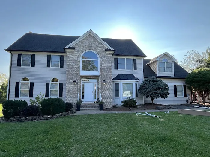 BK Roofing & Remodeling Picture 1