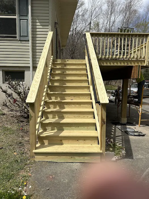 Phil Hodges Jr., ROOFING & CONSTRUCTION - Roofing, Decks, Kitchens, Bathrooms Picture 2
