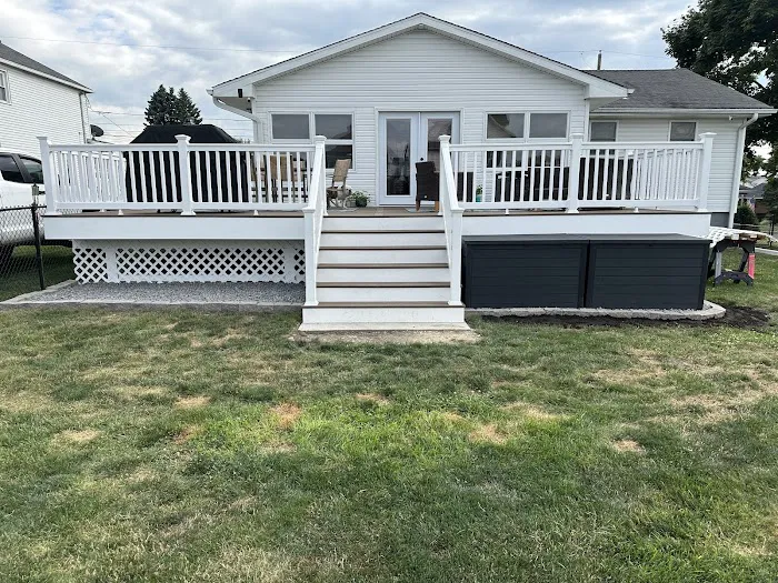 Phil Hodges Jr., ROOFING & CONSTRUCTION - Roofing, Decks, Kitchens, Bathrooms Picture 4
