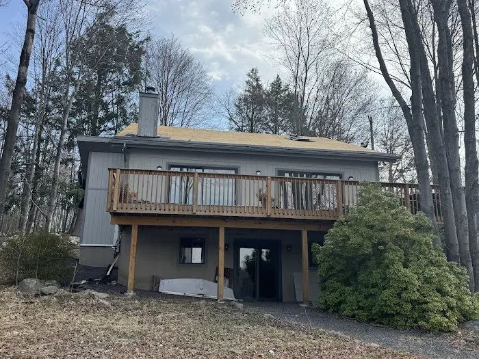 Crooked Ladder Roofing of NEPA Picture 1