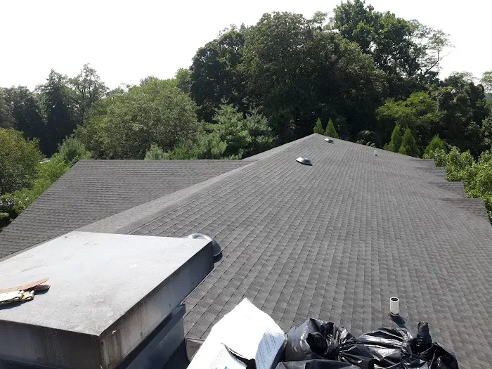 GUATE CONSTRUCTION LLC Picture 9