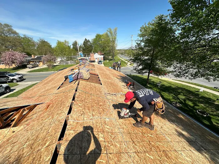 B&R SIDING INC Picture 6