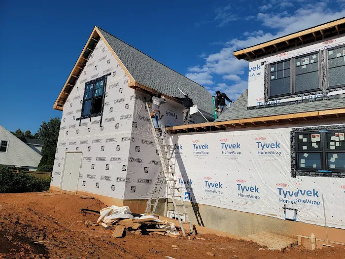 B&R SIDING INC Picture 9