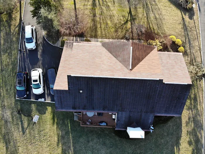 Segelman Shaw Roofing, Siding & Gutters Picture 1