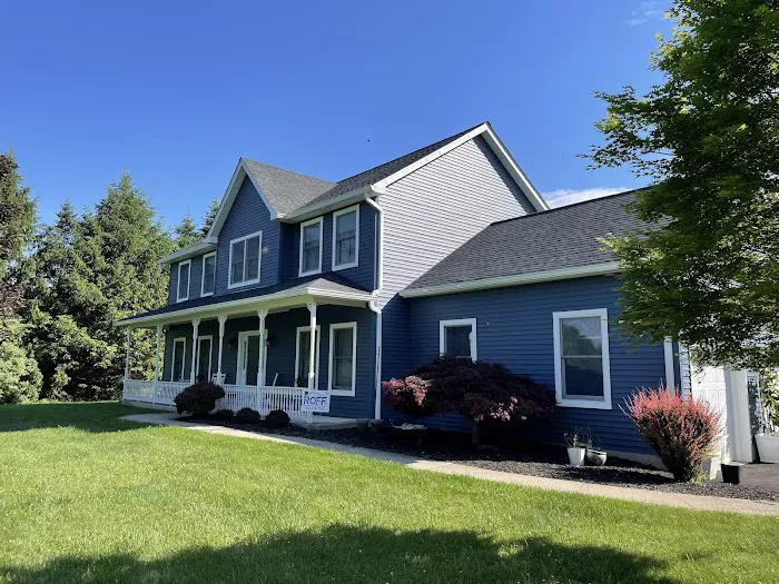 Roff Roofing & Renovations LLC Picture 3