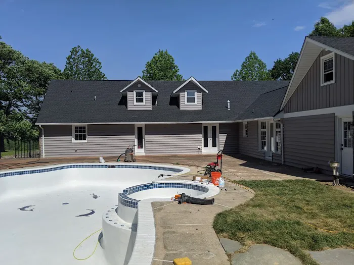 E J Siding Gutters & Roof LLC Picture 3
