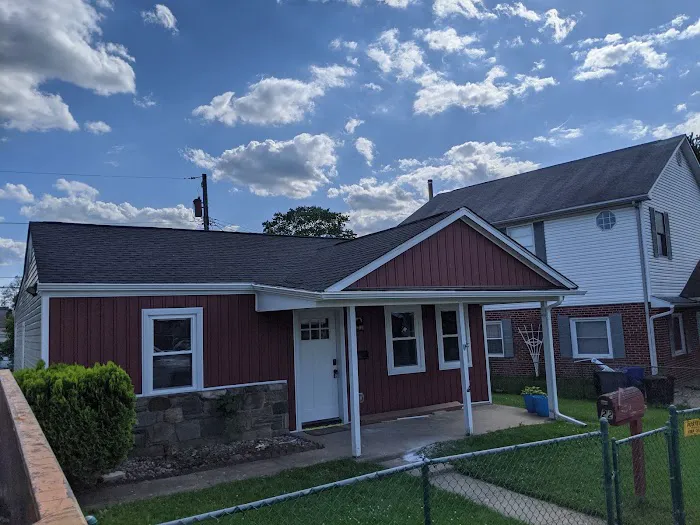 E J Siding Gutters & Roof LLC Picture 2