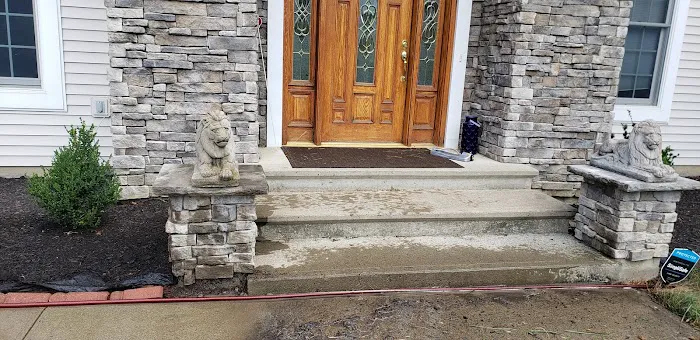 Eye Spy Grime Powerwash and Paint Picture 1