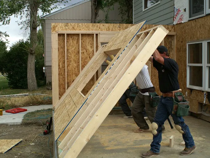 Dean's Construction Picture 1