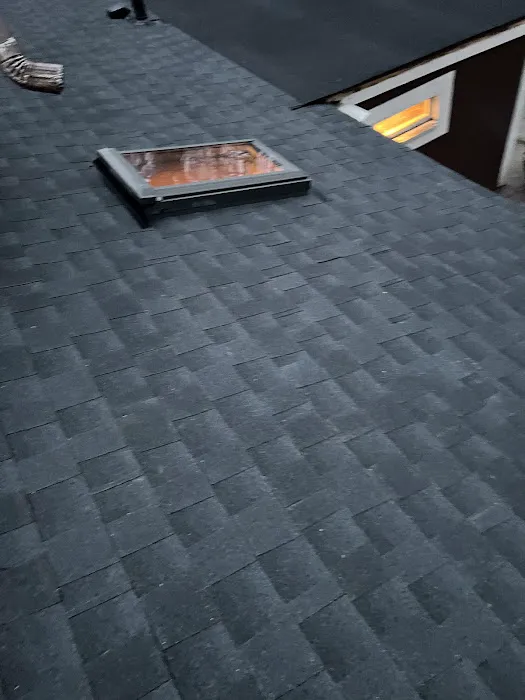 Lorenzo's Roofing & Construction LLC Picture 2