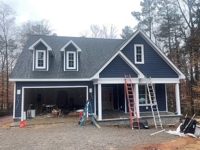 L & J ROOFING Picture 1