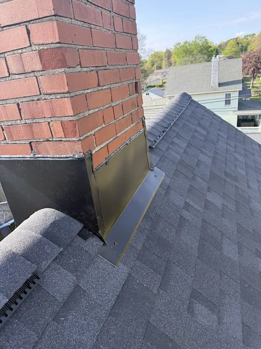 L & J ROOFING Picture 4